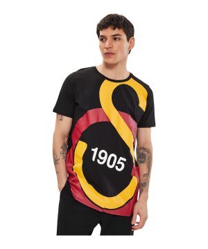 galatasaray-big-logo-t-shirt-schwarz-f010-e88153-fan-shop_front.png