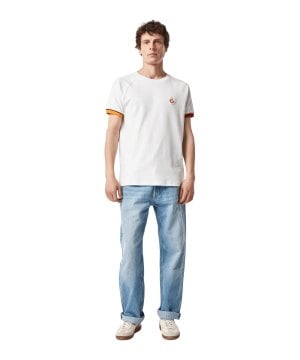 galatasaray-istanbul-t-shirt-weiss-f050-e251087-fan-shop_front.png