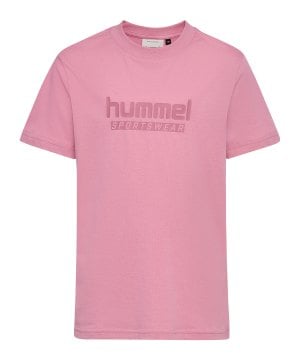 hummel-base-t-shirt-kids-pink-f3203-229731-lifestyle_front.png