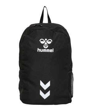 hummel-essential-rucksack-f2001-227173-lifestyle_front.png