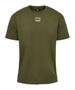 hummel-hmllp10-boxy-t-shirt-gruen-f6187-220427-lifestyle_front.png