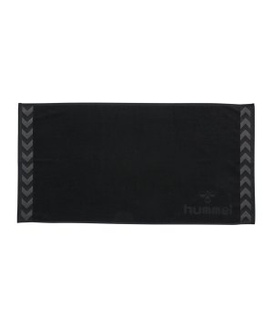hummel-old-school-small-towel-handtuch-f2001-208804-equipment_front.png