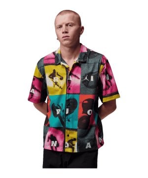 jordan-brooklyn-all-over-print-t-shirt-weiss-f100-ii5320-lifestyle_front.png