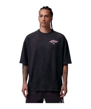 jordan-reis-fear-t-shirt-schwarz-f010-if3118-lifestyle_front.png