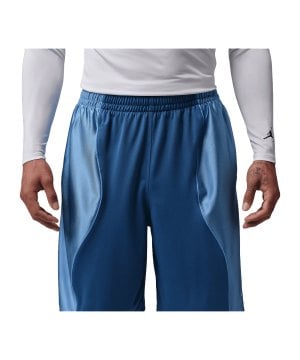 jordan-y2k-short-blau-f485-if3541-lifestyle_front.png