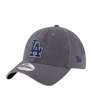 new-era-curved-cap-cap-grau-60235289-lifestyle_front.png