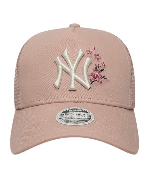 new-era-floral-trucker-neyyan-cap-damen-pink-f680-60856360-lifestyle_front.png