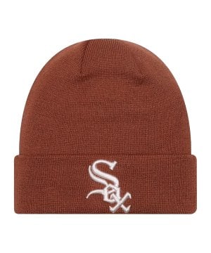 new-era-mlb-c-w-s-essential-beanie-muetze-braun-60424778-lifestyle_front.png