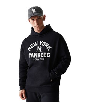 new-era-mlb-heritage-ny-yankees-oversized-hoody-f1-60684323-lifestyle_front.png