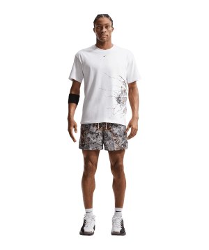 nike-5-practice-woven-basketball-short-grau-f067-if2578-indoor_front.png