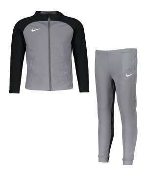 Nike Trainingsanzug günstig kaufen 