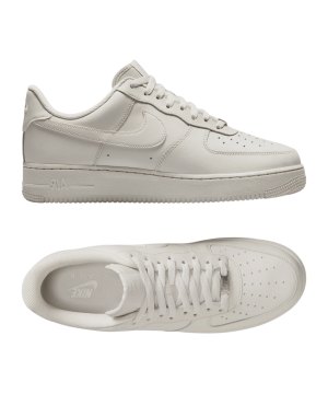 nike-air-force-1-'07-sneaker-grau-f003-ih1698-lifestyle_gallery.png