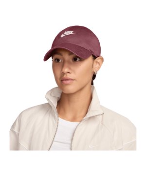 nike-club-futura-wash-cap-pink-f654-fb5368-lifestyle_front.png