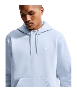 nike-club-hoody-blau-f407-fn3859-lifestyle_front.png