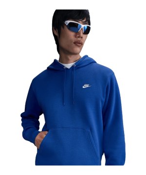 nike-club-hoody-blau-f480-fn3859-lifestyle_front.png