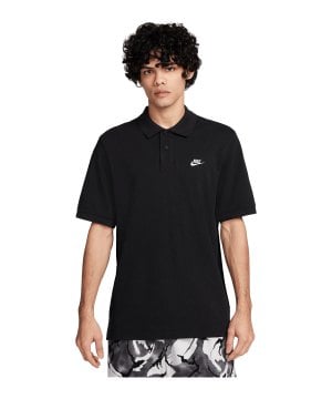 nike-club-poloshirt-schwarz-weiss-f010-fn3894-lifestyle_front.png