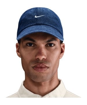 nike-club-unstructured-denim-cap-blau-f419-hf0383-lifestyle_front.png