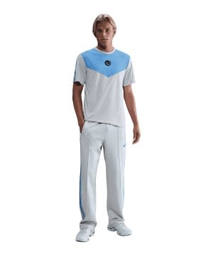 nike-dri-fit-t-shirt-schwarz-f025-ih4288-lifestyle_front.png