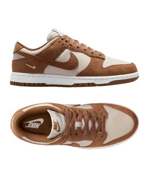 nike-dunk-low-suede-sneaker-damen-braun-f200-io4244-lifestyle_gallery.png