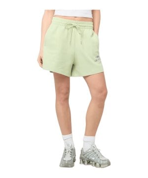 nike-fleece-boyfriend-short-damen-gruen-f371-io7994-lifestyle_front.png