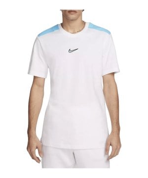 nike-graphic-t-shirt-weiss-f100-fq8821-lifestyle_front.png