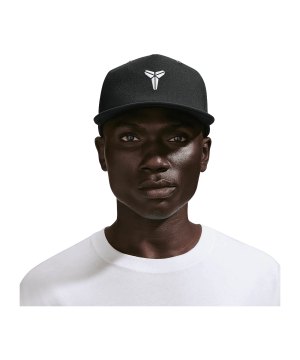 nike-kobe-pro-unstructured-cap-schwarz-f010-im5644-indoor_front.png