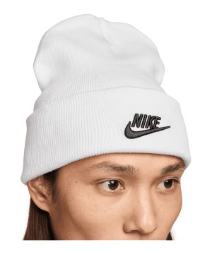 nike-peak-beanie-weiss-f100-hf0186-lifestyle_front.png