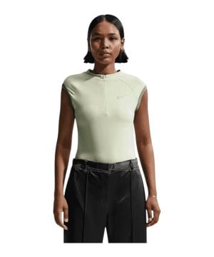 nike-sleeveless-fitted-quarter-zip-top-damen-f371-io4441-lifestyle_front.png