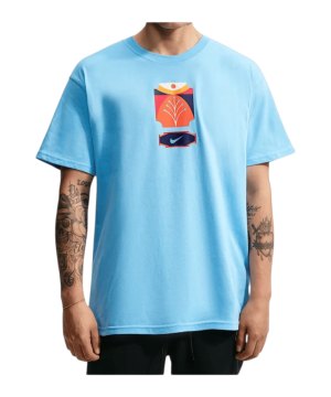 nike-sportwear-t-shirt-blau-f497-im9345-lifestyle_front.png