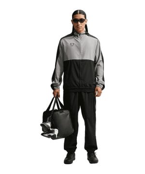 nike-strike-soccer-woven-track-jacke-grau-f002-iq7341-teamsport_front.png