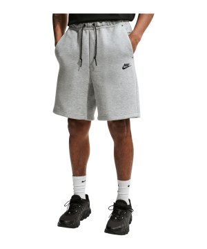 nike-tech-fleece-sweatshort-grau-f063-im0693-lifestyle_front.png