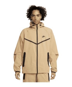 nike-woven-tech-fleece-jacke-beige-f297-hm7151-lifestyle_front.png