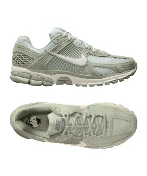 nike-zoom-vomero-5-gruen-f300-hf1553-lifestyle_gallery.png