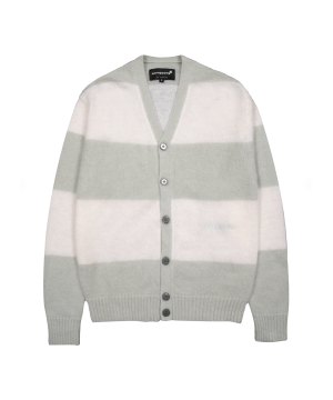 noon-goons-undone-the-sweater-jacke-beige-grau-ngss22018-lifestyle_front.png
