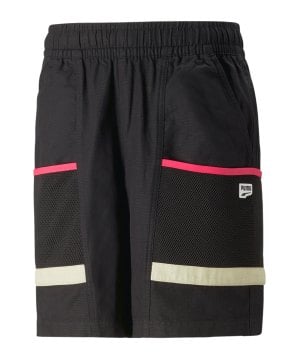 puma-downtown-cargo-short-schwarz-f01-538869-lifestyle_front.png