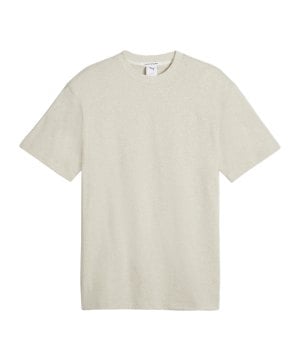 puma-mmq-tee-t-shirt-beige-f84-624009-lifestyle_front.png