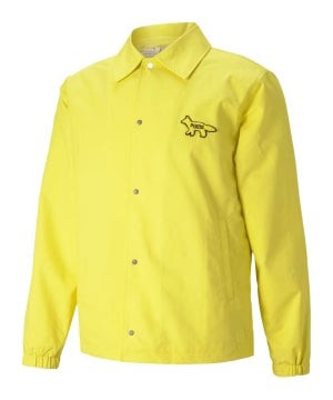 puma-x-maison-kitsune-coach-jacke-gelb-f30-530430-lifestyle_front.png