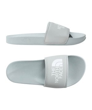 the-north-face-base-camp-slide-iii-gruen-fa2z-nf0a4t2r-lifestyle_gallery.png