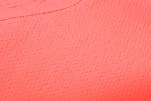 Closeup-Ansicht vom Microfaser-Uppermaterial vorne auf der Zehenbox für feinen Balltouch