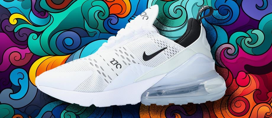 Nike Air Max 270 Schwarz Sneaker vor einem 80er-Jahre Popart Stil Comic-Hintergrund im Lichtenstein-Sil