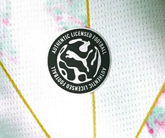 Nice authentic label on breathable dryCELL mesh fabric