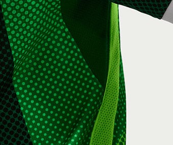 Mesh inserts on the sides