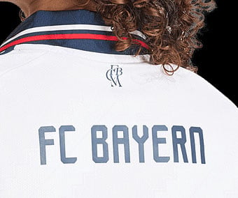 FCBM monogram neck print and FC Bayern back print