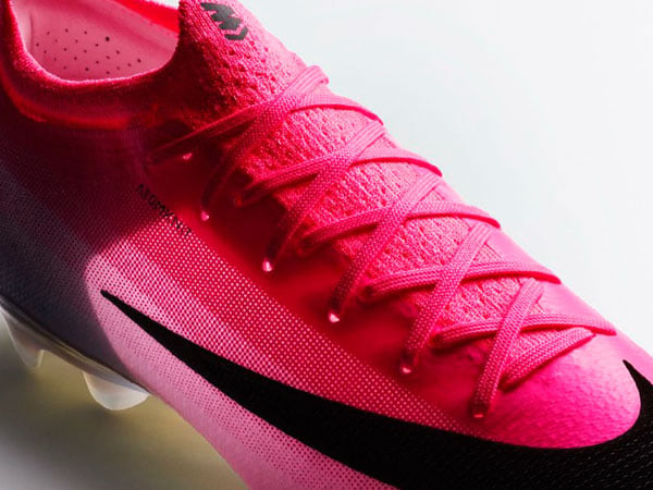 Nike Mercurial Vapor 17 Elite FG &ndash; D&eacute;tail de la tige Atomknit ultrafine transparente