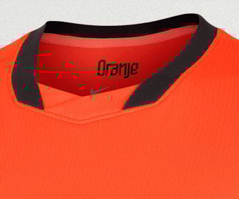 Custom collar and Oranje printed inside of the collar