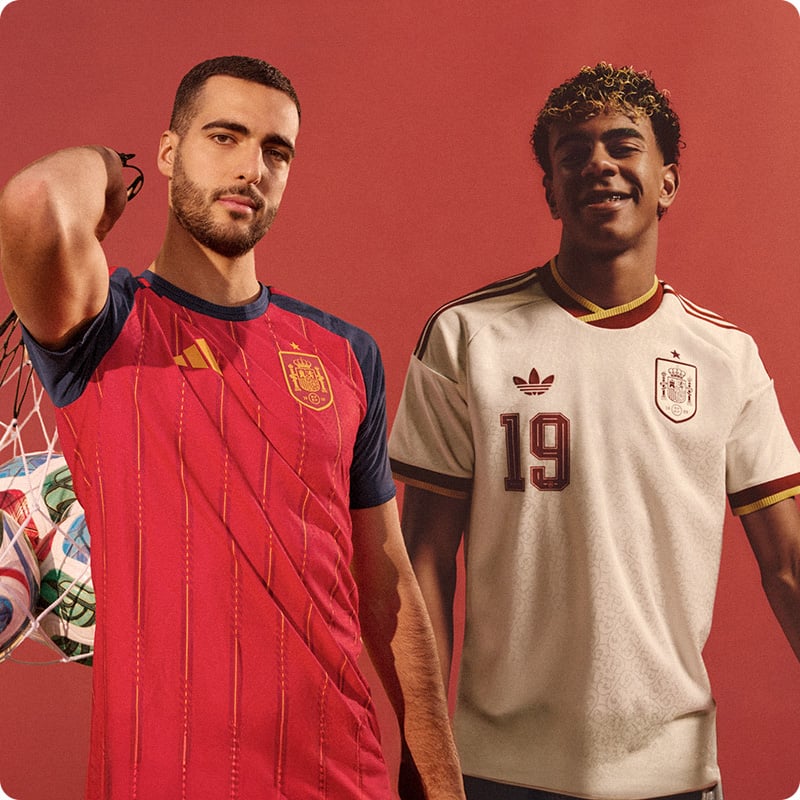 Spain red home kit with gold stripe details and cream retro away shirt number 19 - Official Spanish national team jerseys at 11teamsports
