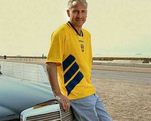 adidas SVFF Schweden Bringback Home Trikot 1994 als Lifestyle-Look auf der Strasse