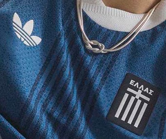 &Eacute;tiquettes premium thermoappliqu&eacute;es avec texture 3D