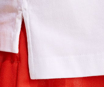 Seitlich geschlitzt, R&uuml;ckseite verl&auml;ngert