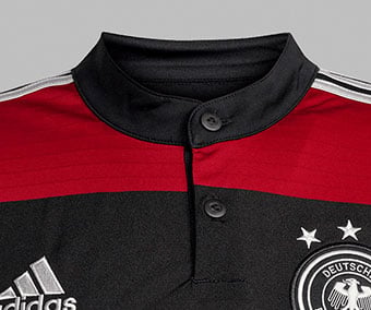 Henley-Kragen mit Knopfleiste des DFB Bringback Away Trikots 2014